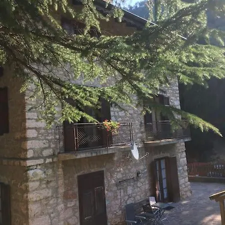 Retro'e Parco Con Vista Castello Hébergement de vacances Arco